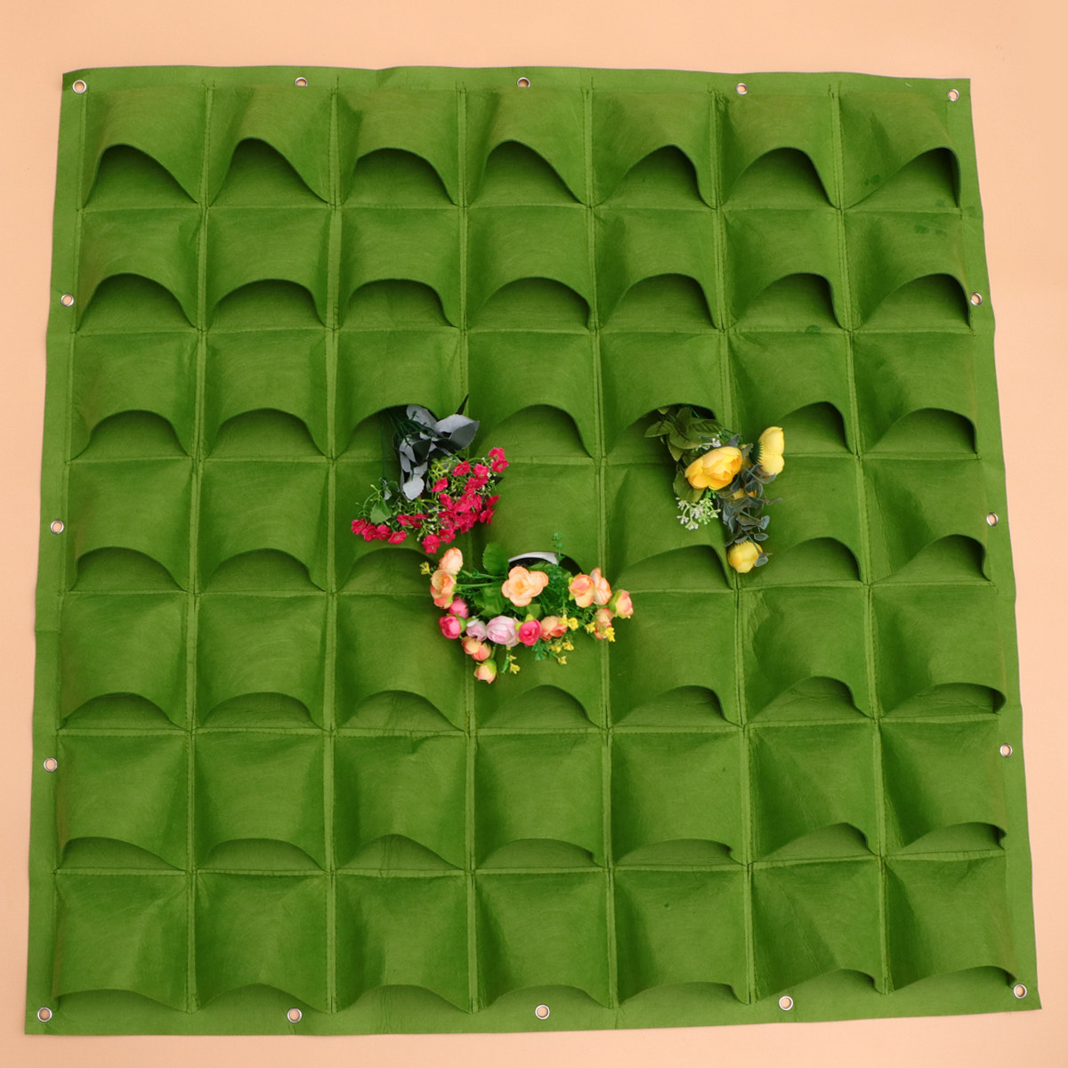 12ポケット縦型壁掛けフェルト植栽バッグ、屋内外の狭いスペー - Vertical Wall Planter のレビューと価格